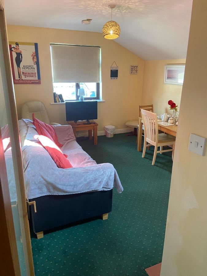 Edwards Cosy B&B Galway Exterior photo