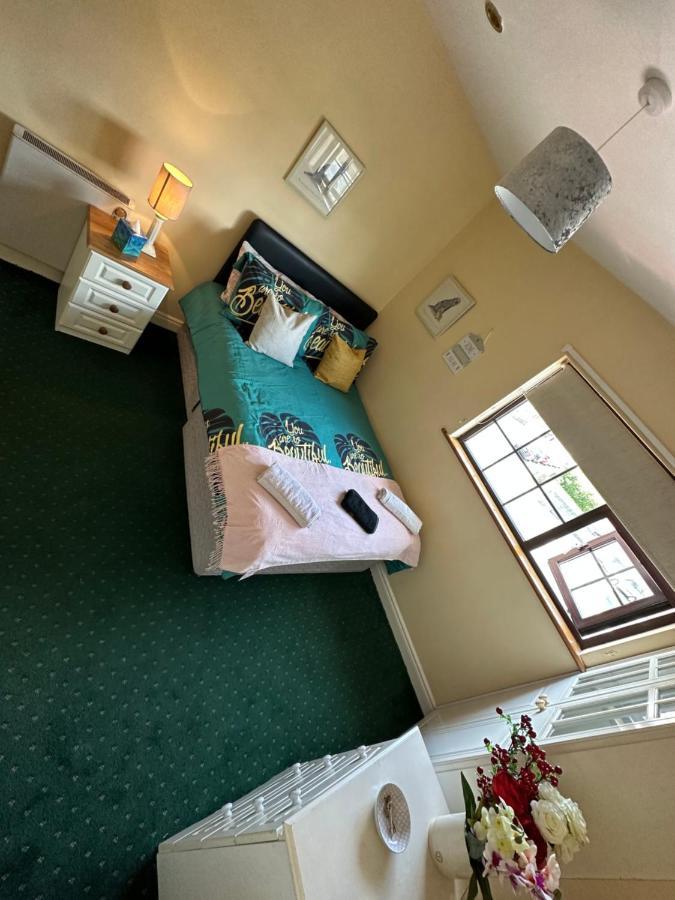 Edwards Cosy B&B Galway Exterior photo